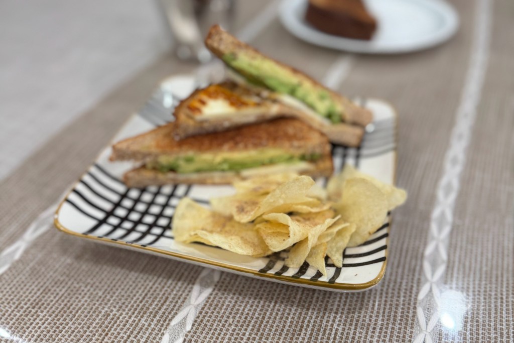 Paneer Avocado Grilled&nbsp;Sandwich