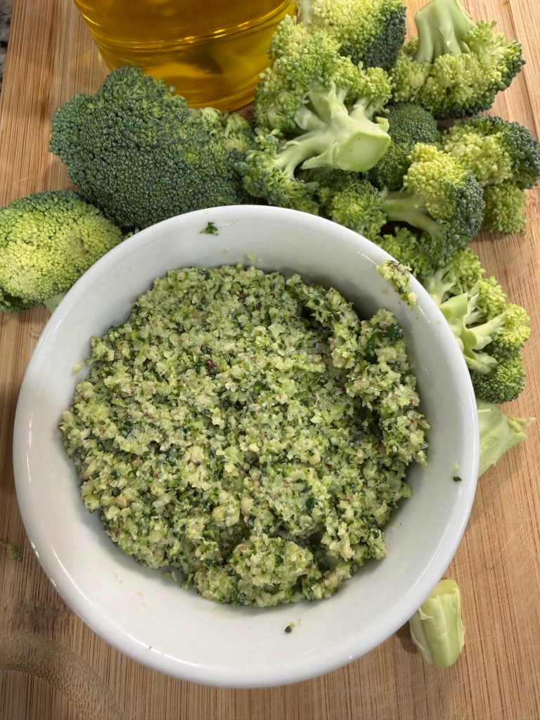 Broccoli Pesto Recipe (Healthy, Easy &&nbsp;Delicious)